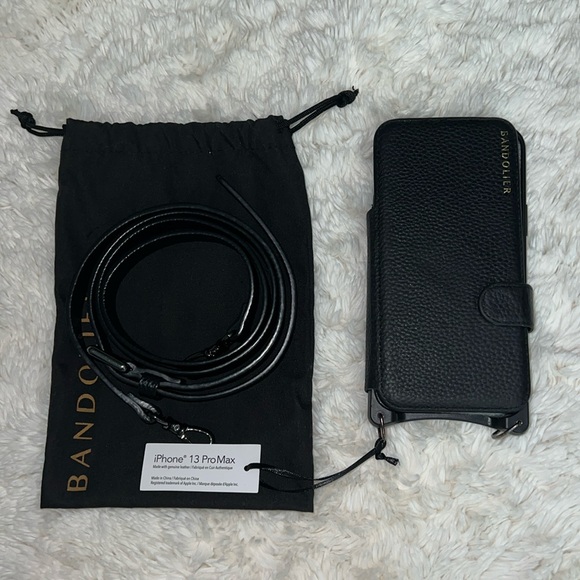 Hailey Folio Pebble Leather Crossbody Bandolier - Picture 1 of 12